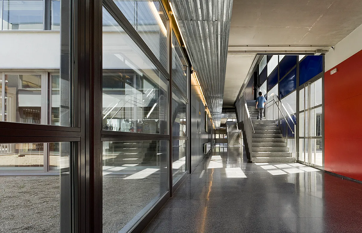 institut ernest lluch i martí. Estudi d'arquitectura Ramon Valls