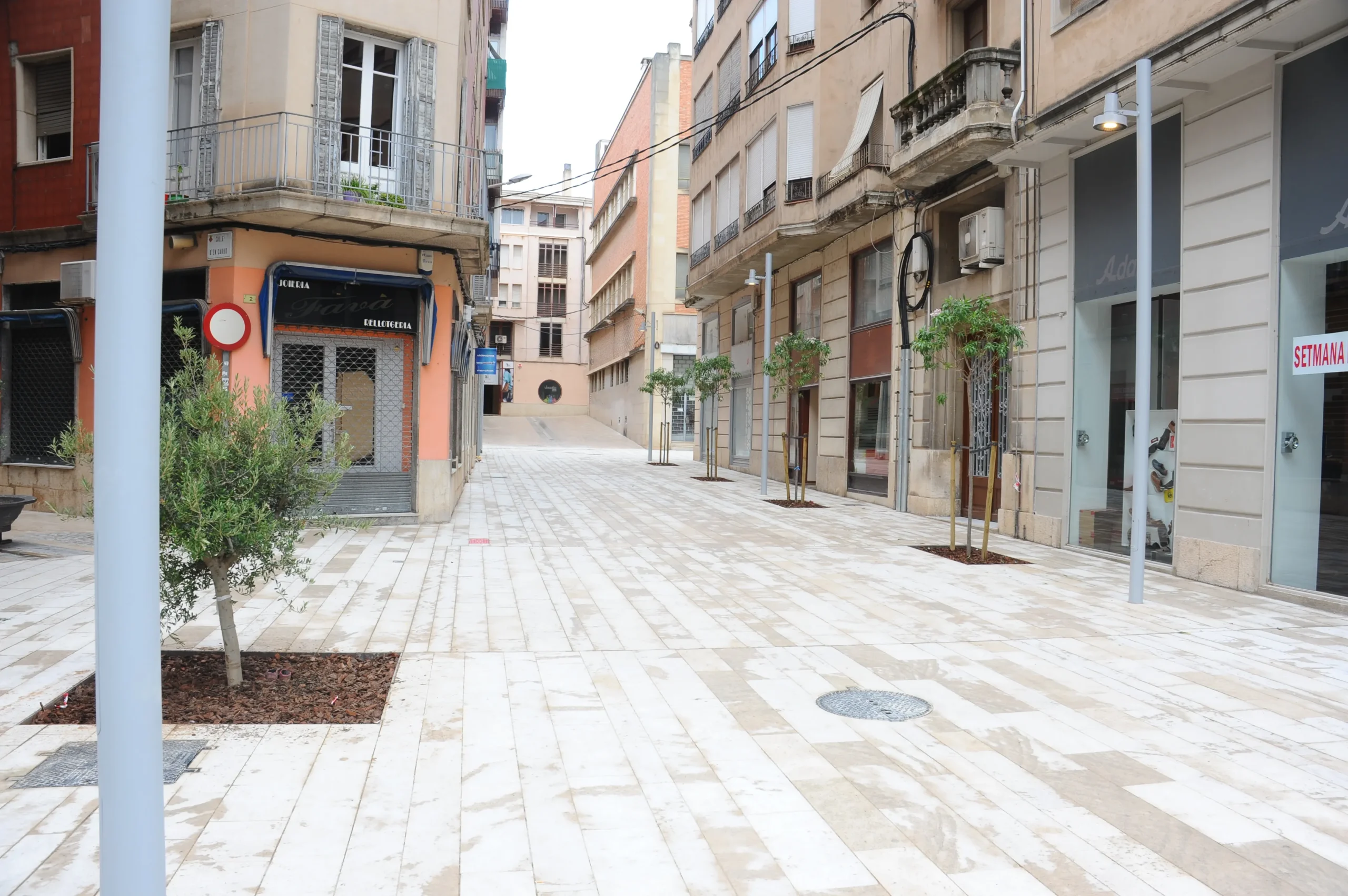 Plaça de l'Ajuntament de Tortosa. Estudi d'arquitectura Ramon Valls