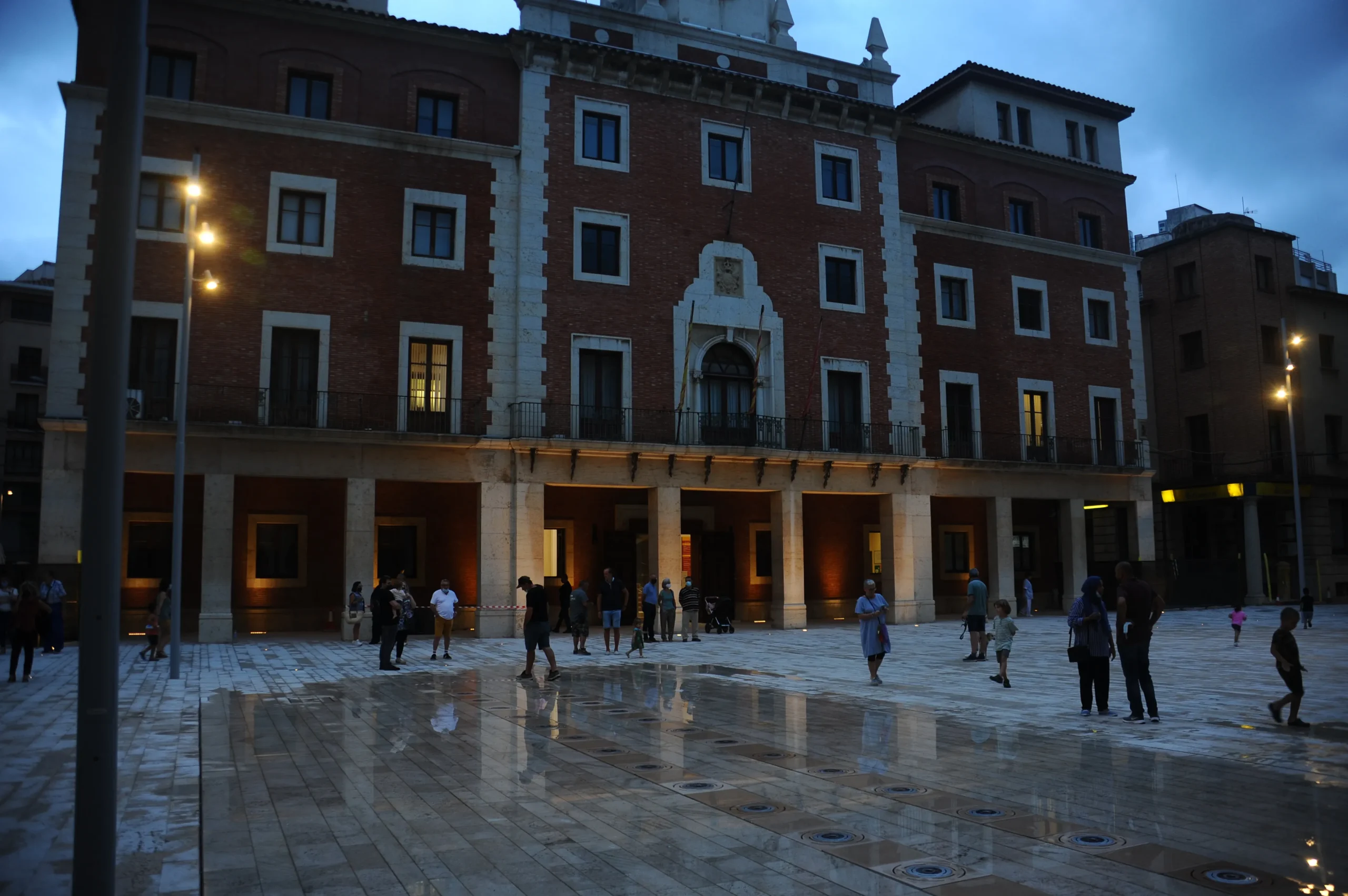 Plaça de l'Ajuntament de Tortosa. Estudi d'arquitectura Ramon Valls