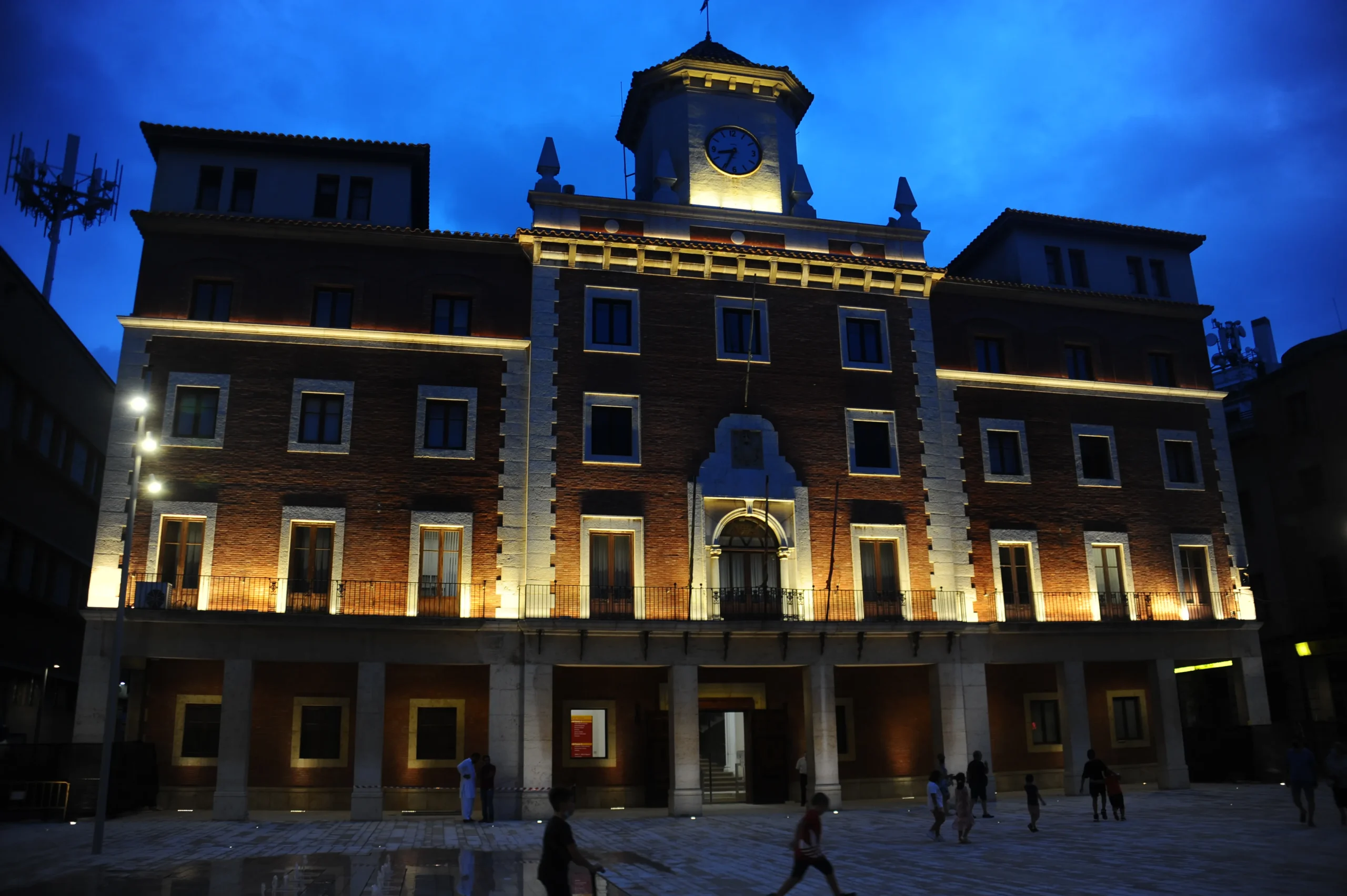 Plaça de l'Ajuntament de Tortosa. Estudi d'arquitectura Ramon Valls