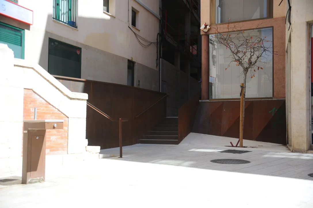 Plaça de l'Ajuntament de Tortosa. Estudi d'arquitectura Ramon Valls